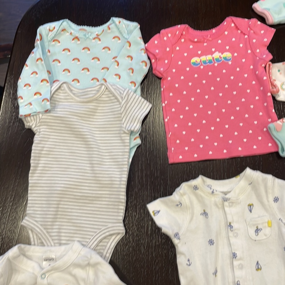 Carter’s 3M Bundle - Picture 2 of 6